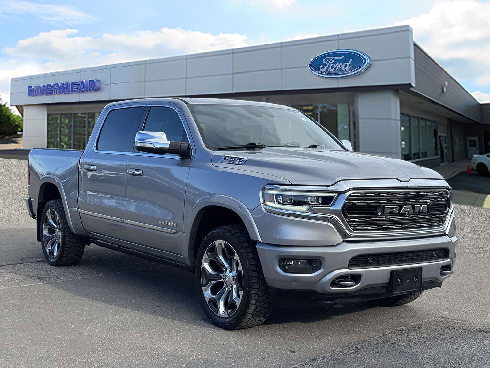 Used 2020 RAM 1500 Limited image 2