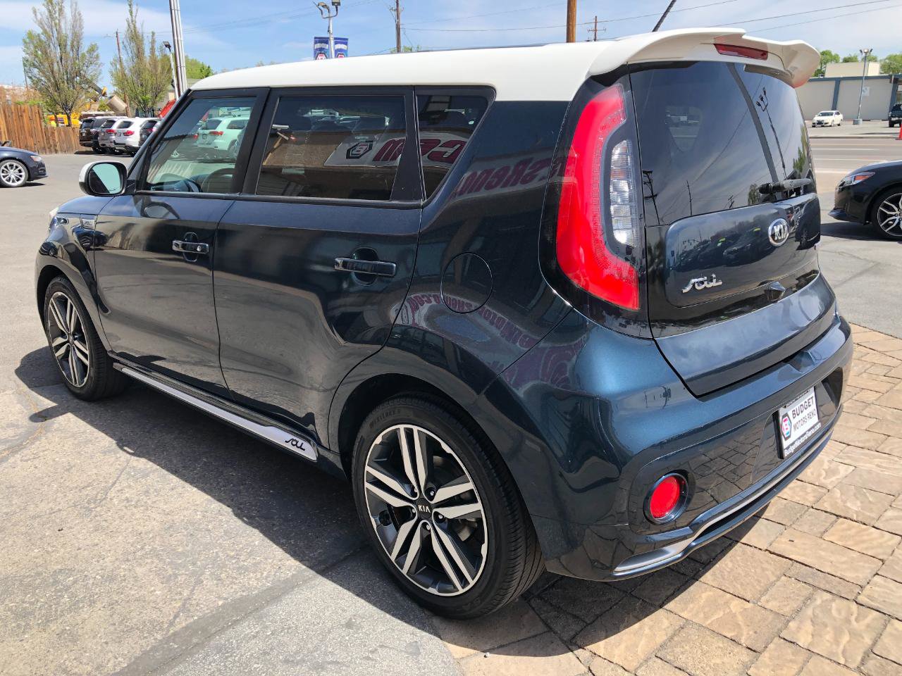 Used 2018 Kia Soul + FWD image 4