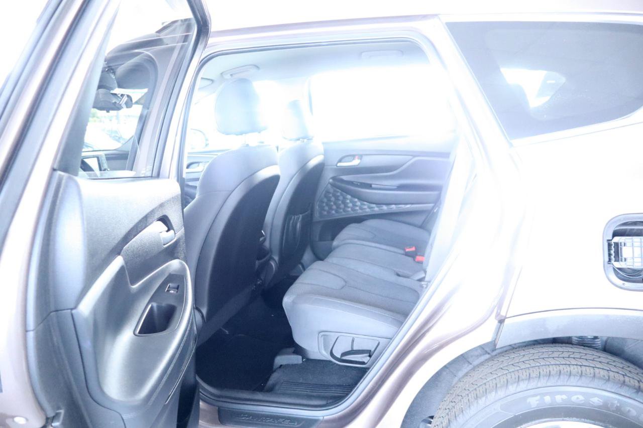 Used 2020 Hyundai Santa Fe SEL FWD image 27