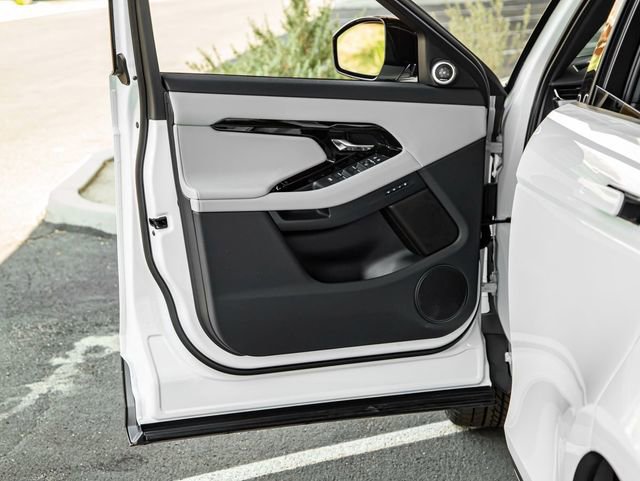 New 2026 Land Rover Range Rover Evoque S image 12