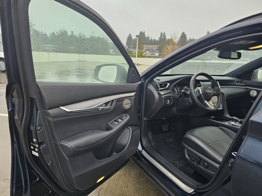 Certified 2022 INFINITI QX55 Essential w/ Proassist Package image 30