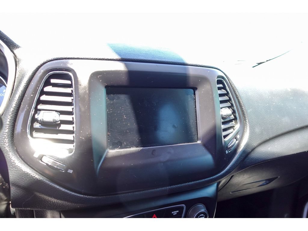 Used 2019 Jeep Compass Sport FWD image 19