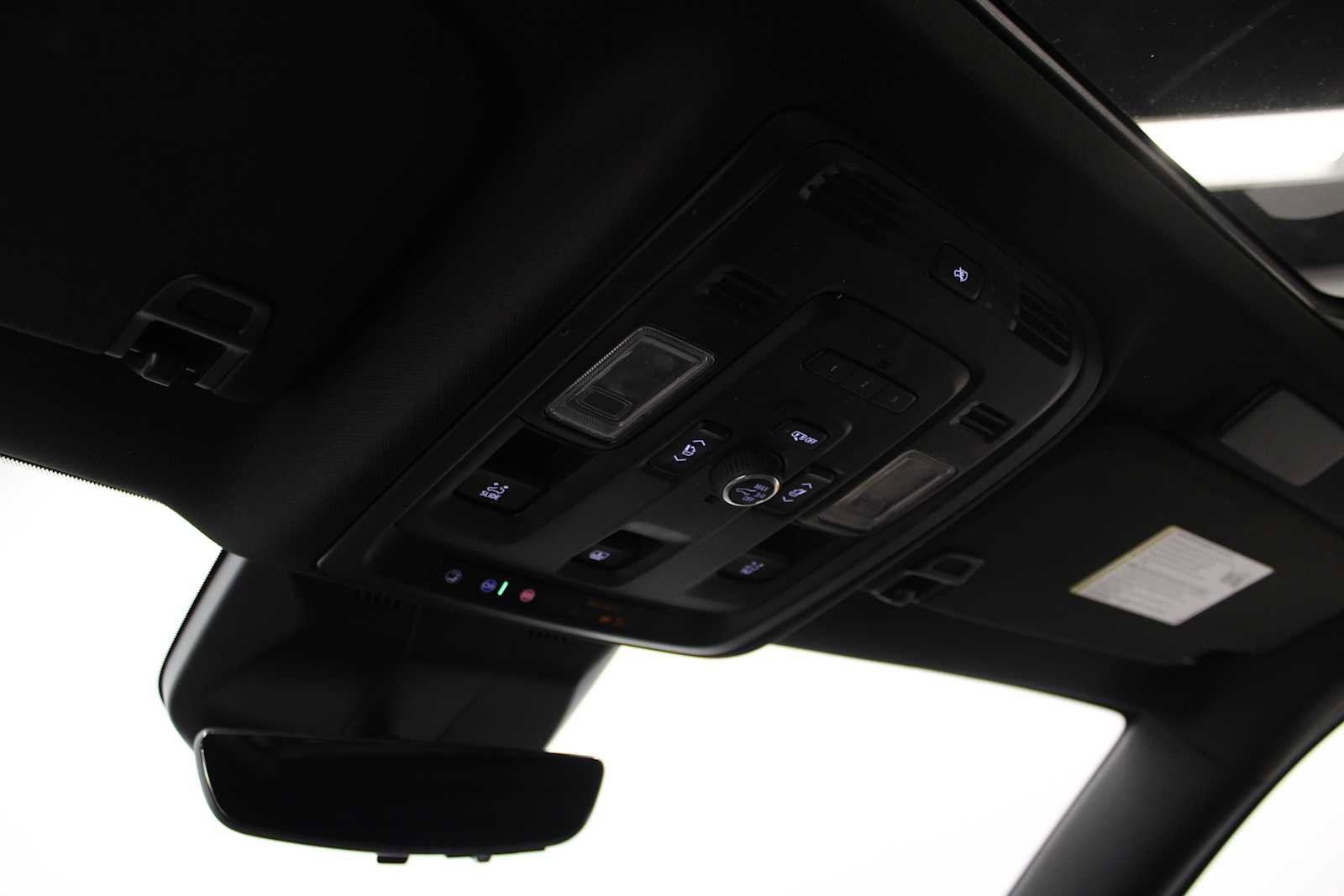 Certified 2024 Cadillac Escalade Sport w/ LPO, ONYX Package image 32