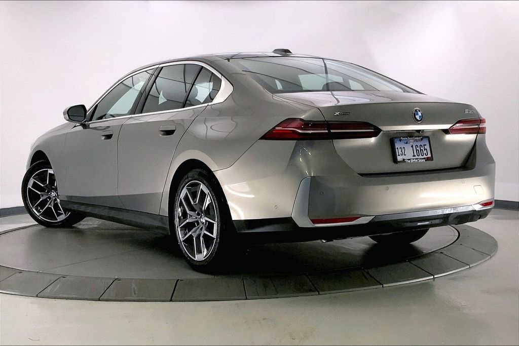 New 2026 BMW 530i xDrive w/ Premium Package AWD/4WD image 2