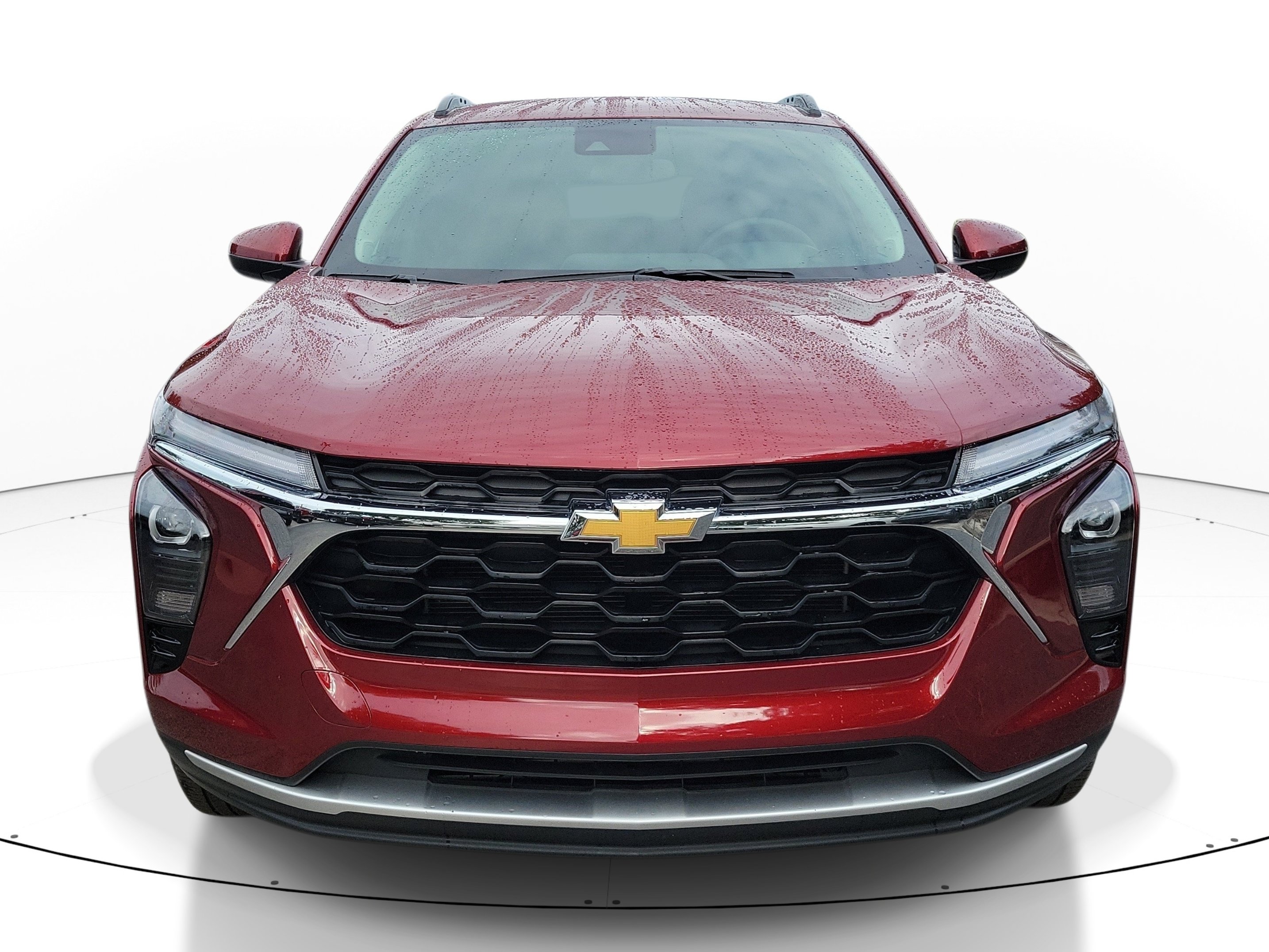 Used 2025 Chevrolet Trax LT FWD image 2