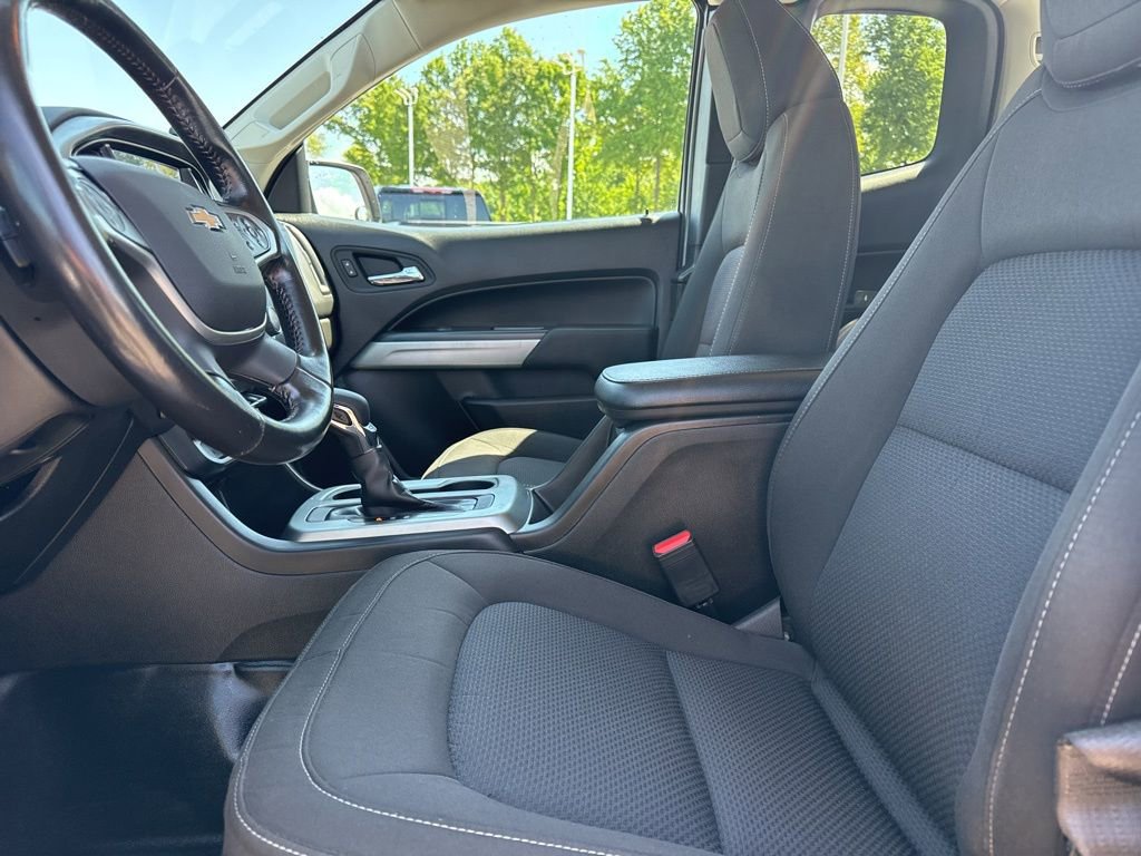 Used 2022 Chevrolet Colorado LT w/ Fleet Safety Package RWD image 9