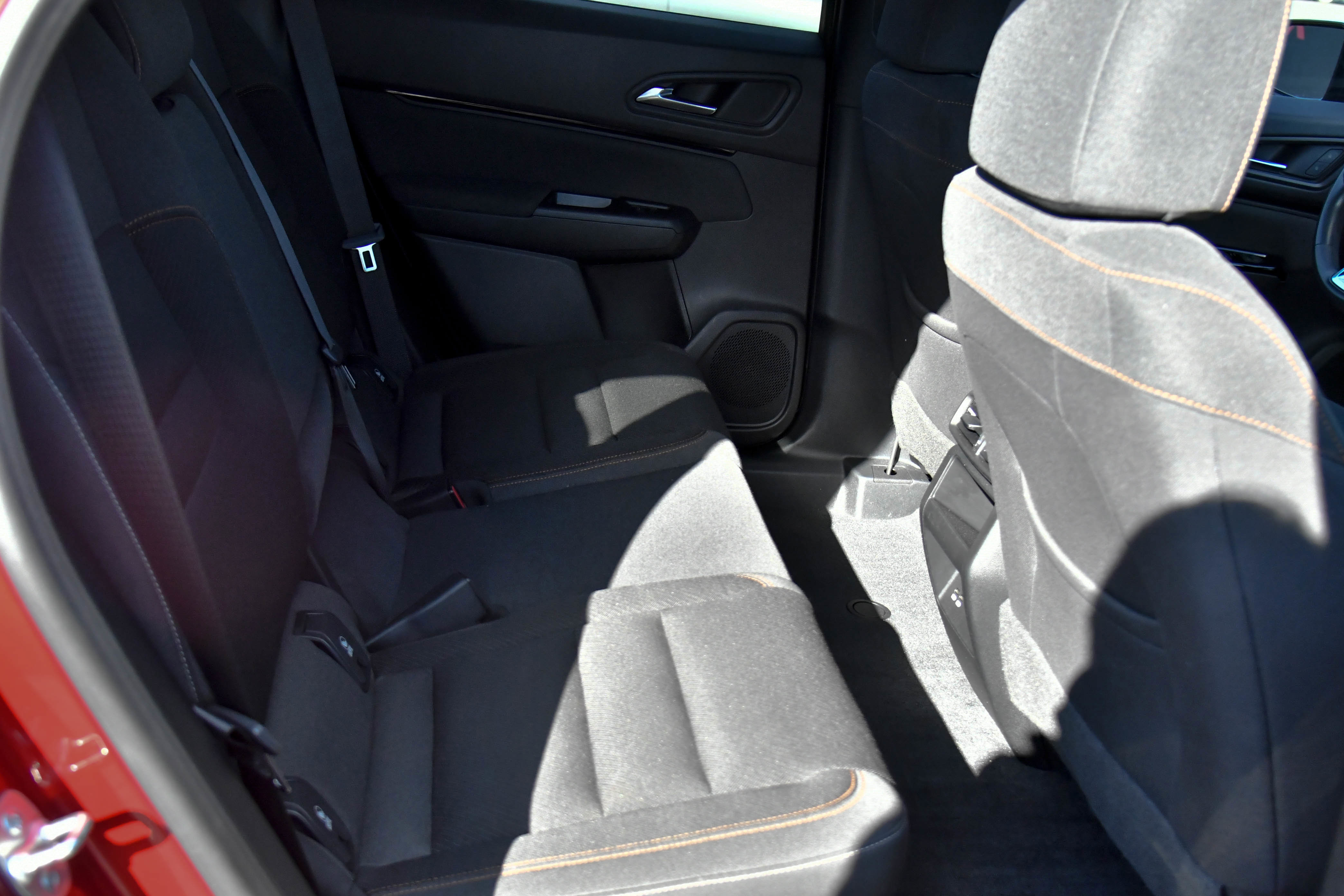 Used 2024 Honda Prologue EX image 45