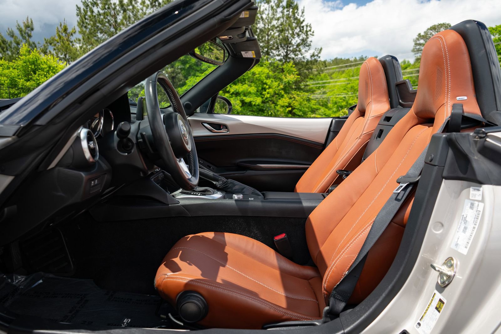 Used 2023 MAZDA MX-5 Miata Grand Touring RWD image 13