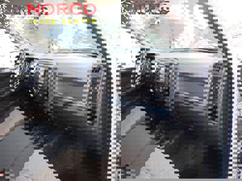 Used 2012 RAM 2500 ST w/ Chrome Appearance Group image 16