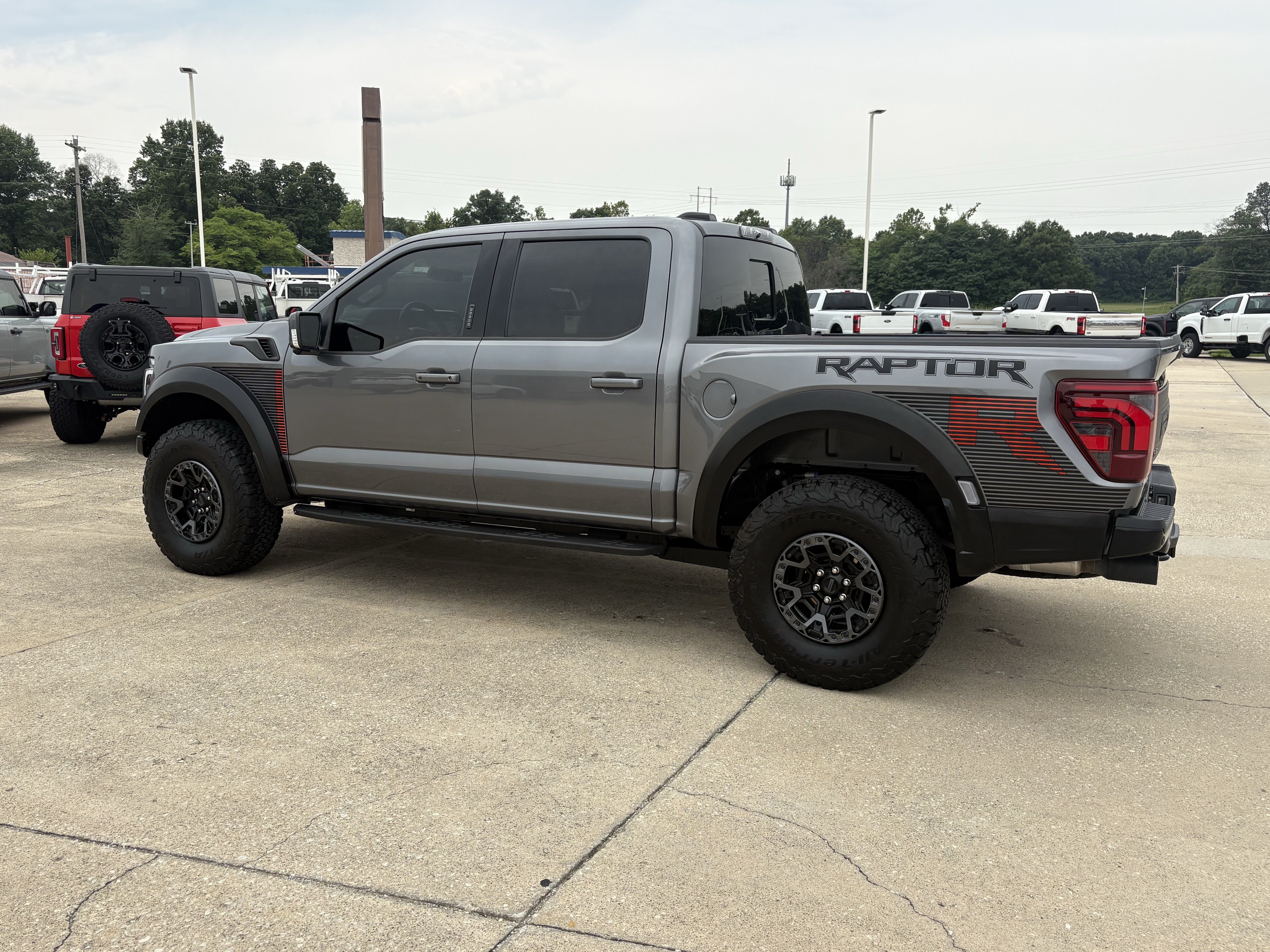 Used 2024 Ford F150 Raptor w/ Equipment Group 803A Raptor R AWD/4WD image 5