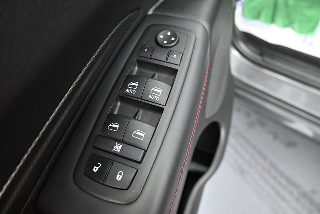 Used 2024 Dodge Durango GT AWD/4WD image 32