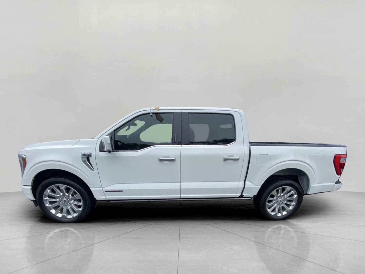 Used 2022 Ford F150 Limited AWD/4WD image 10