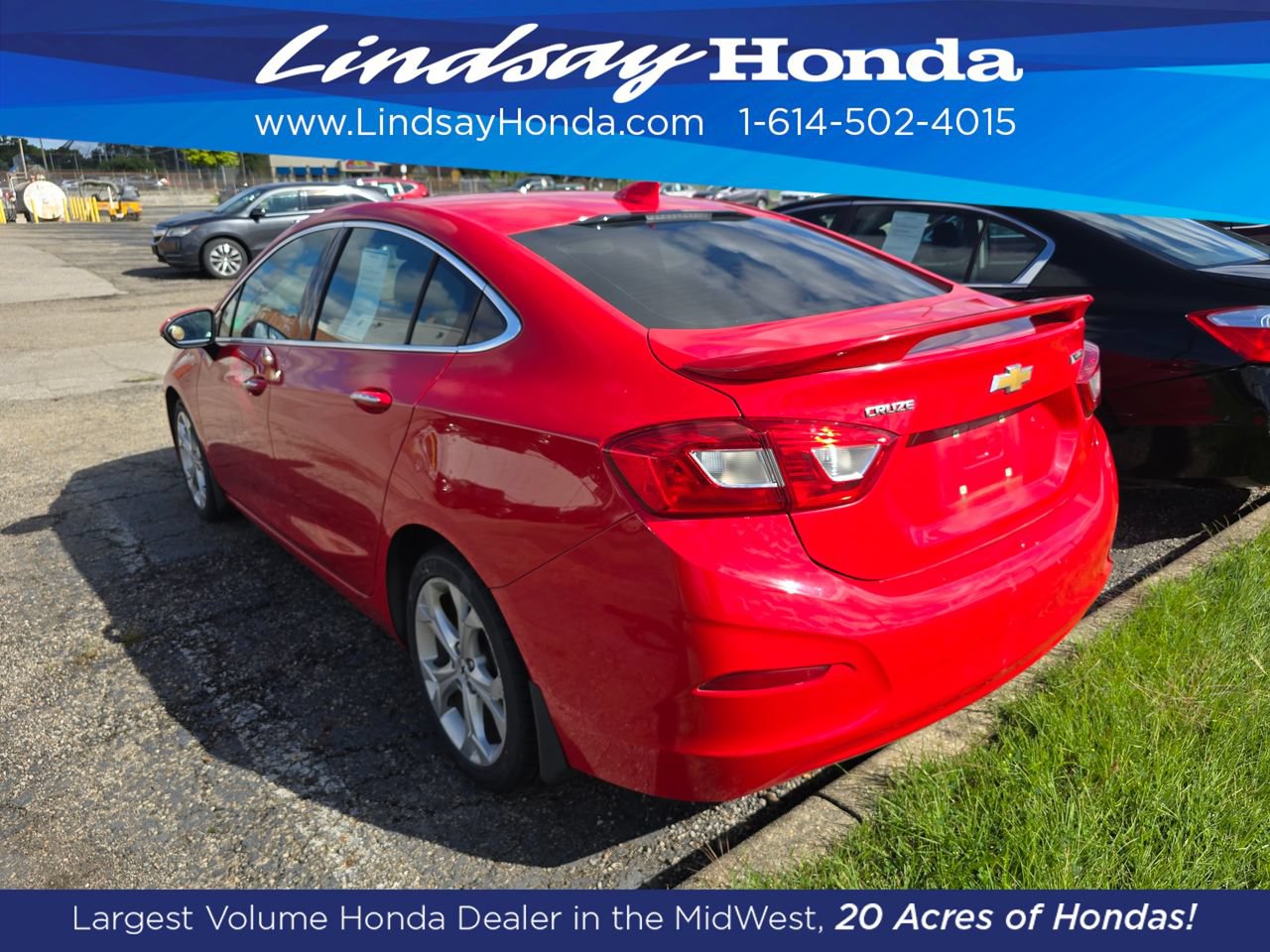 Used 2018 Chevrolet Cruze Premier FWD image 3