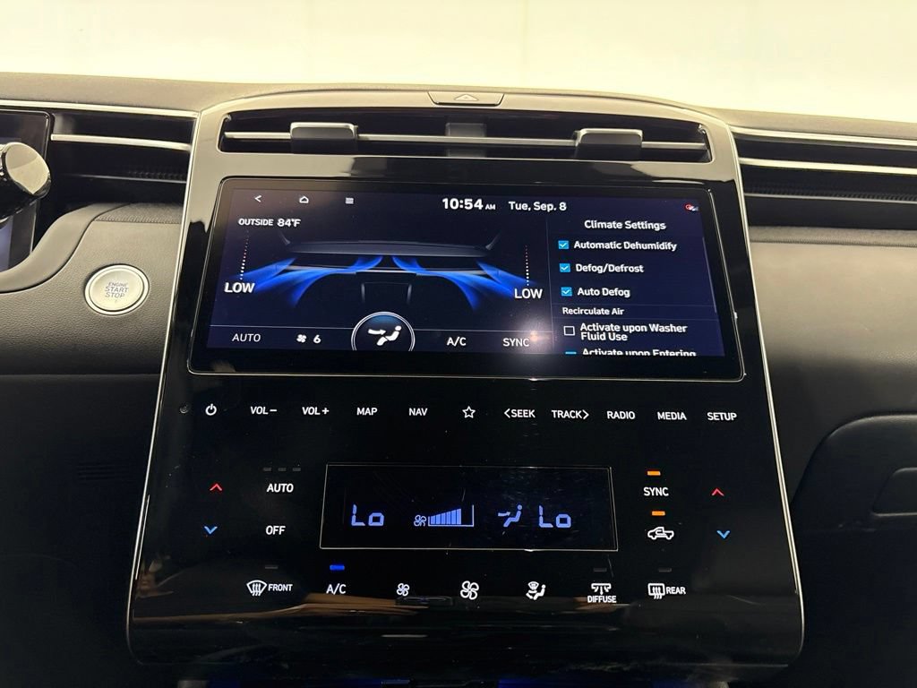 Used 2023 Hyundai Santa Cruz Limited AWD/4WD image 31
