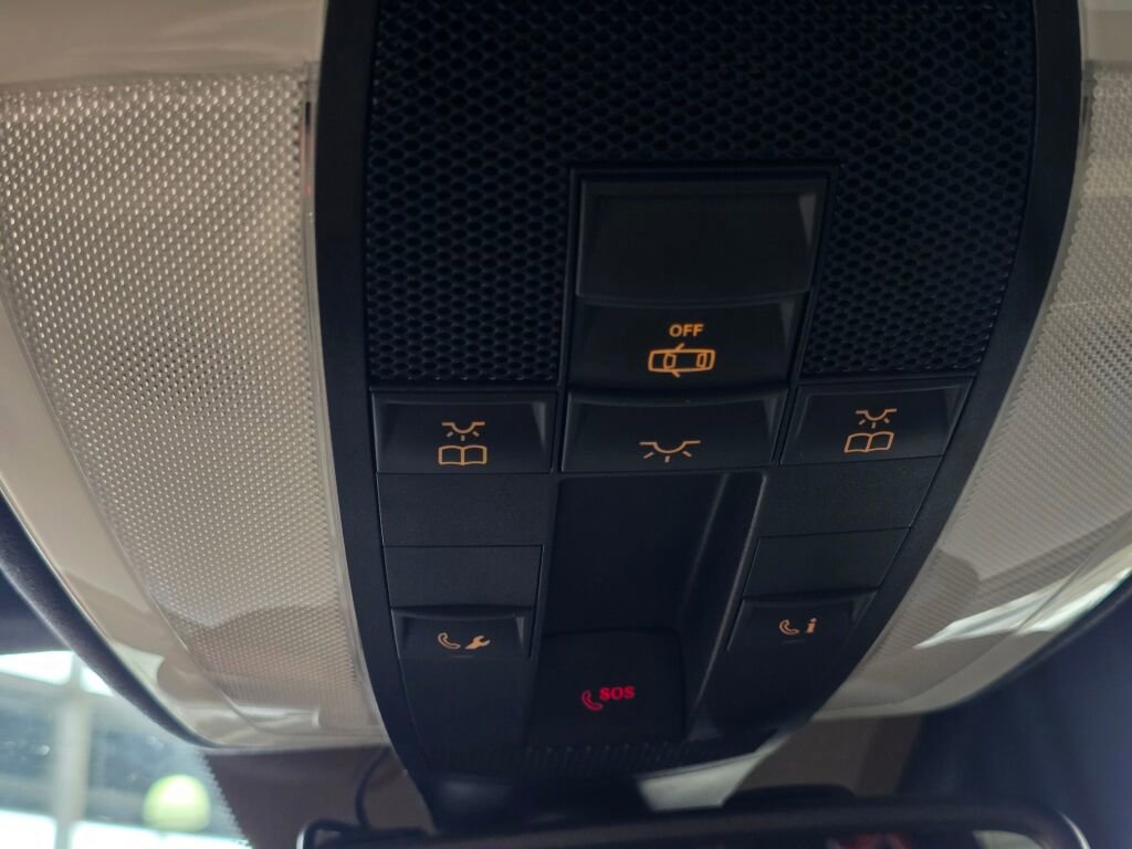 Used 2012 Mercedes-Benz SLS AMG Roadster image 52