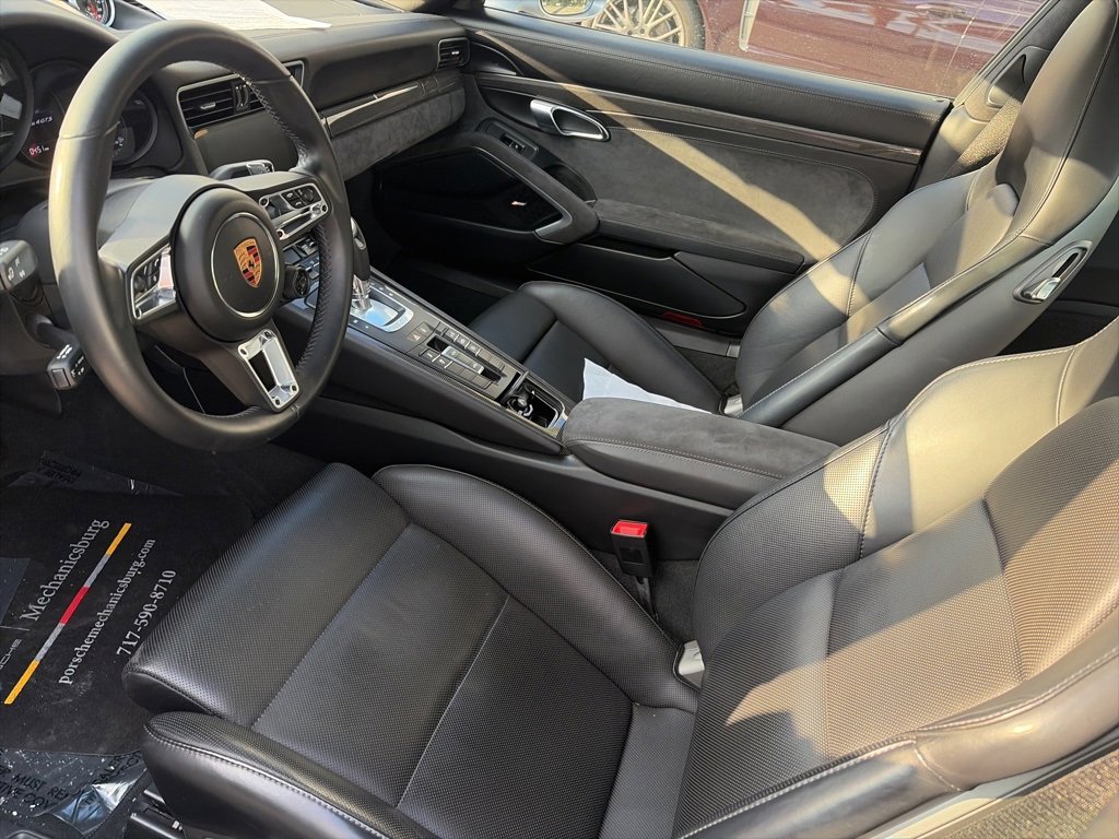 Certified 2019 Porsche 911 Targa 4 GTS image 2