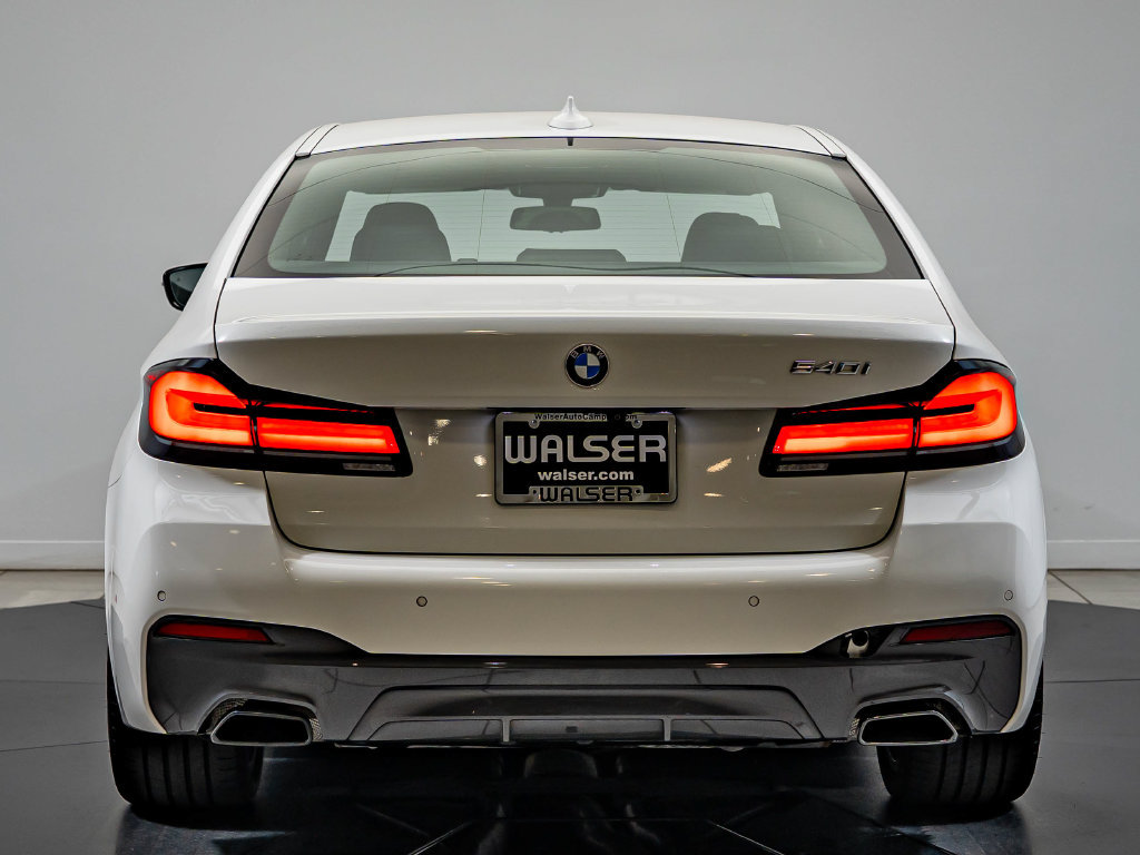 Used 2022 BMW 540i w/ M Sport Package RWD image 6