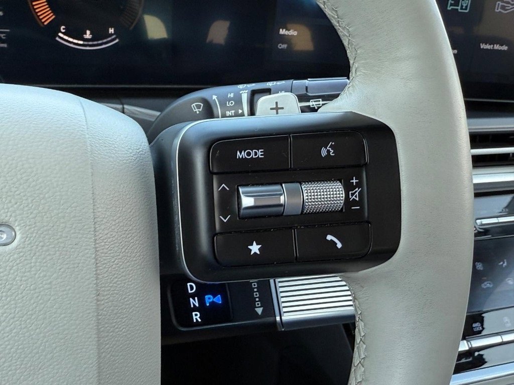 Used 2024 Hyundai Santa Fe SEL image 17