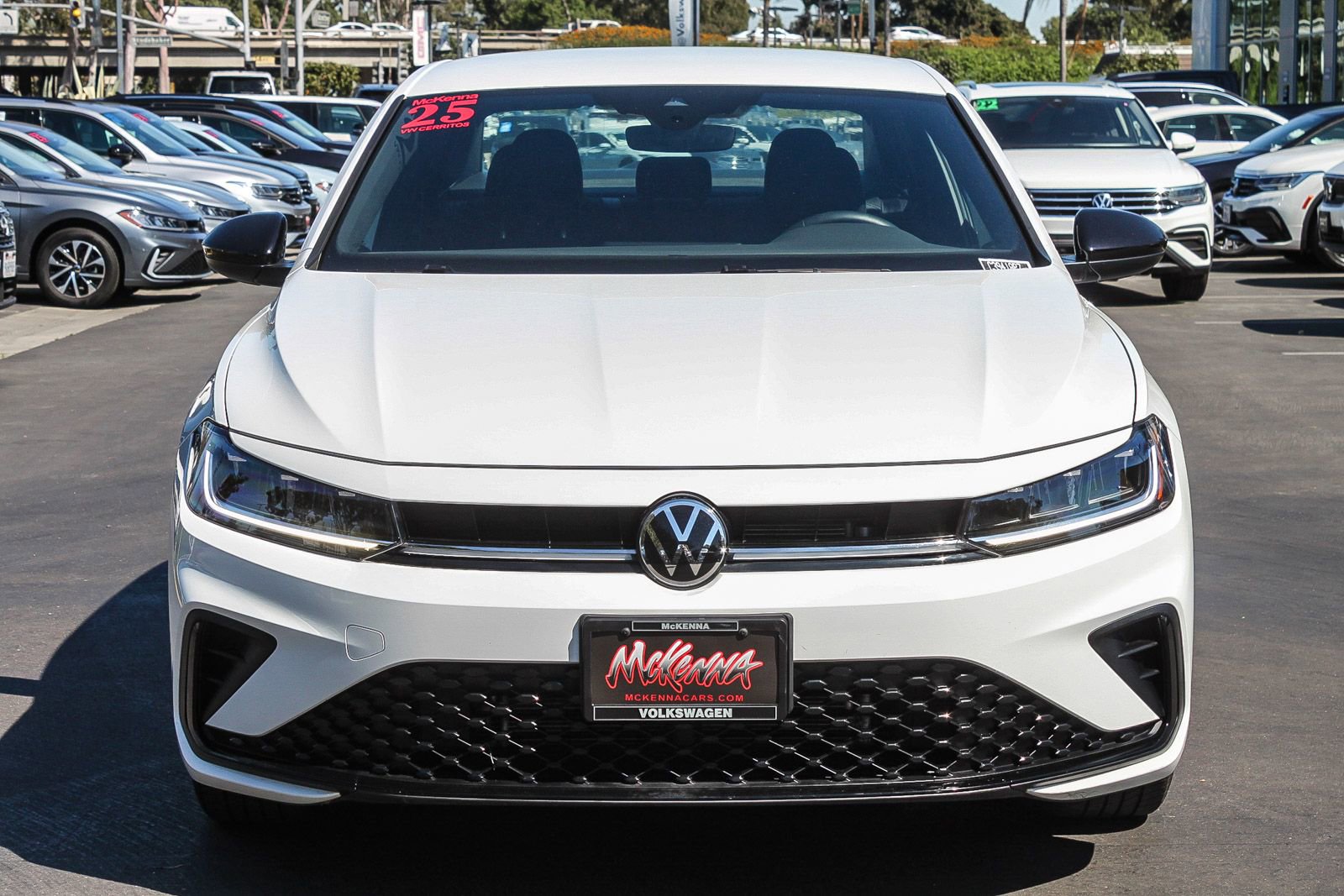 Used 2025 Volkswagen Jetta Sport FWD image 2