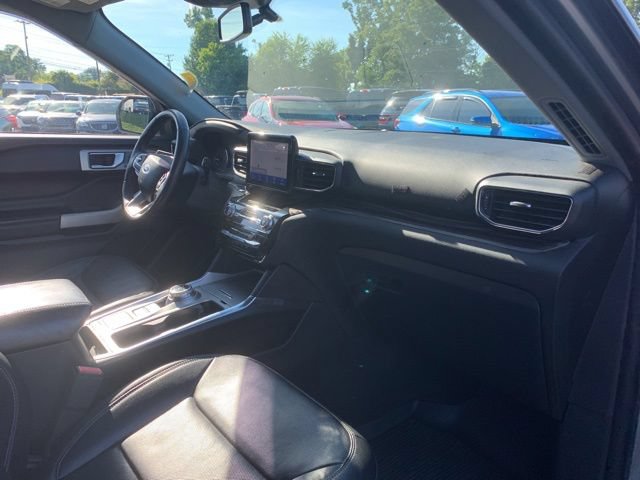 Certified 2022 Ford Explorer Limited w/ Equipment Group 301A RWD image 16