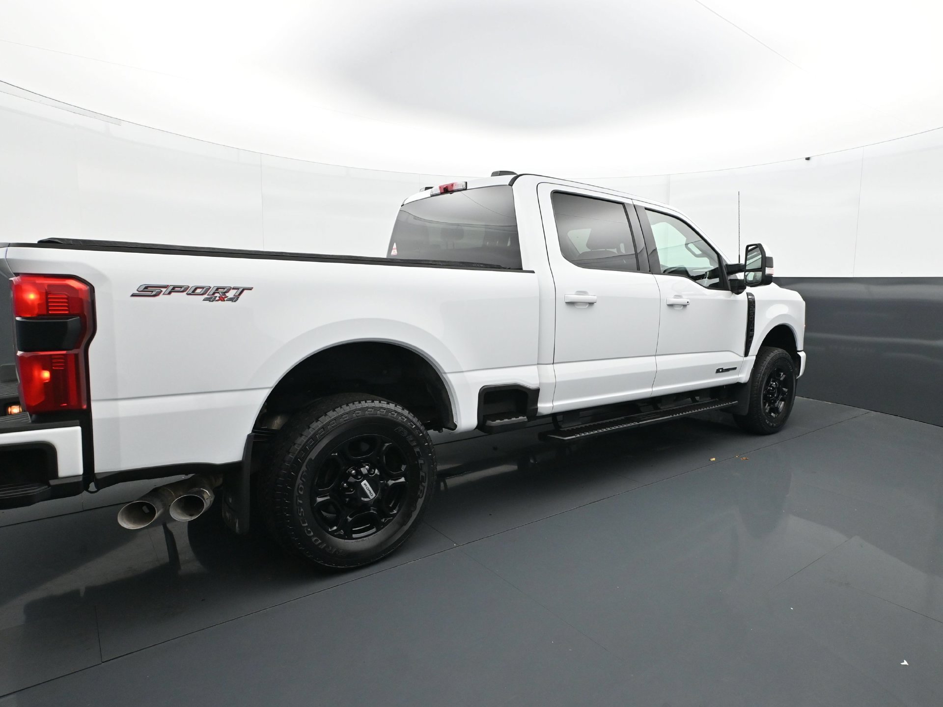 Used 2024 Ford F250 XLT w/ XLT Premium Package AWD/4WD image 7