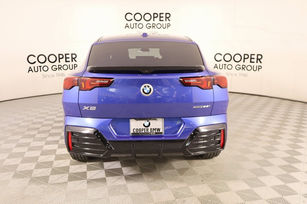 Used 2025 BMW X2 xDrive28i w/ M Sport Package image 23