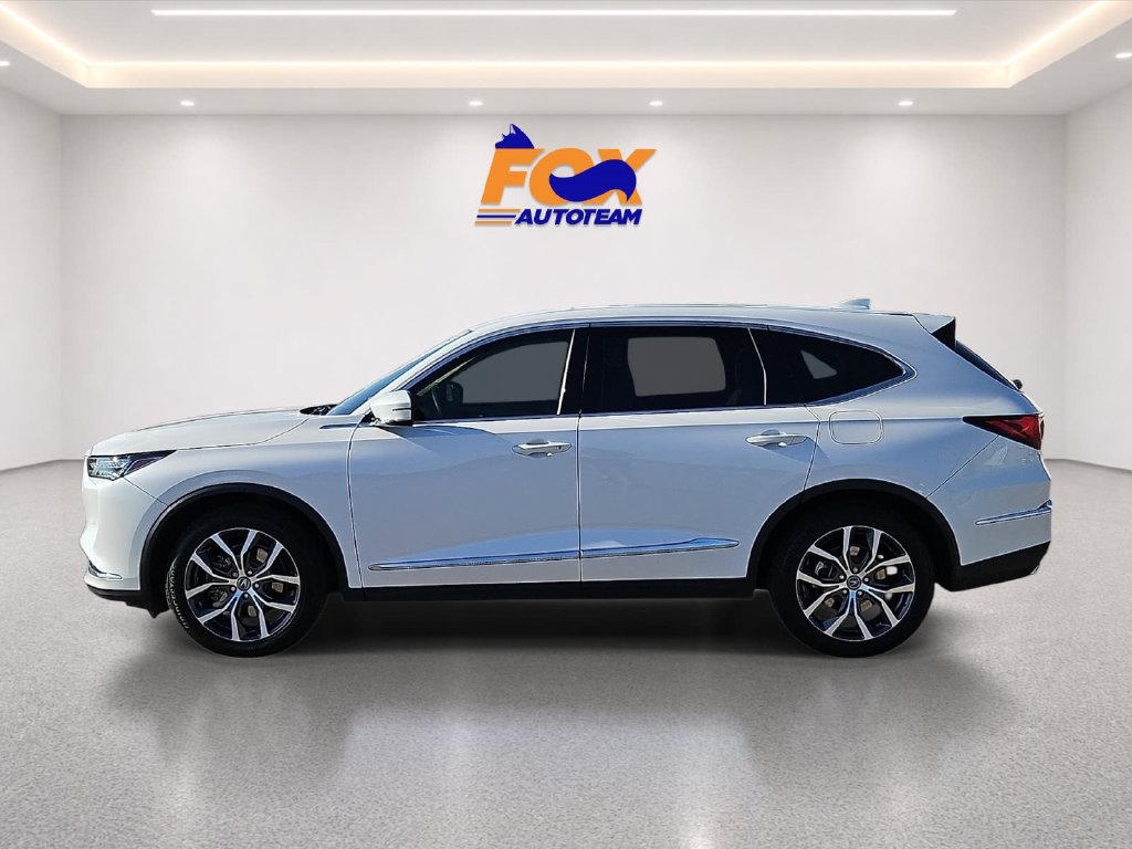 Used 2024 Acura MDX w/ Technology Package FWD image 2