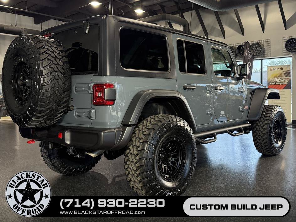 Used 2025 Jeep Wrangler Unlimited Rubicon w/ Convenience Group AWD/4WD image 13