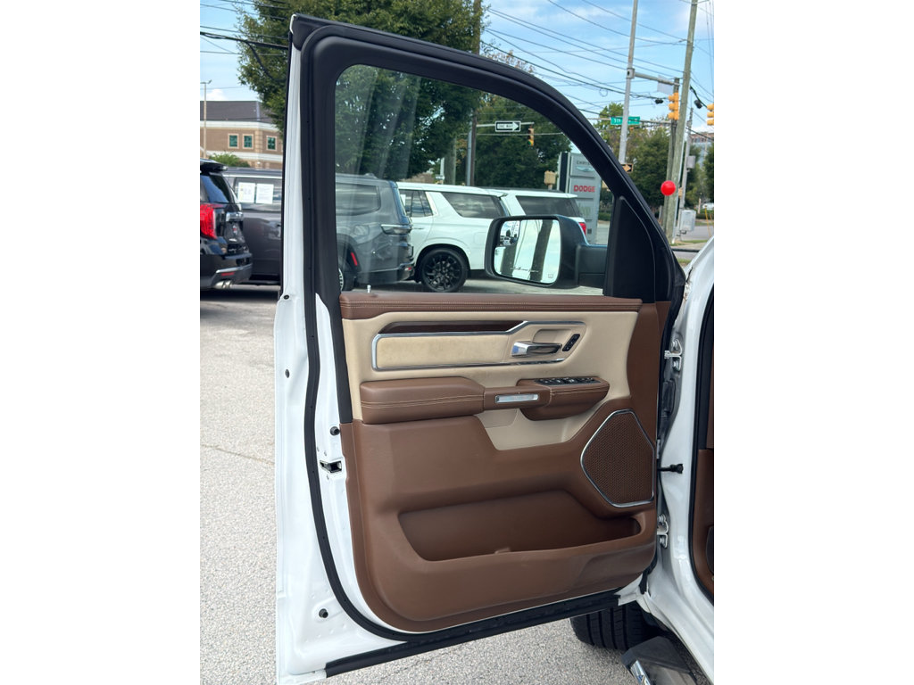 Used 2021 RAM 1500 Laramie AWD/4WD image 26
