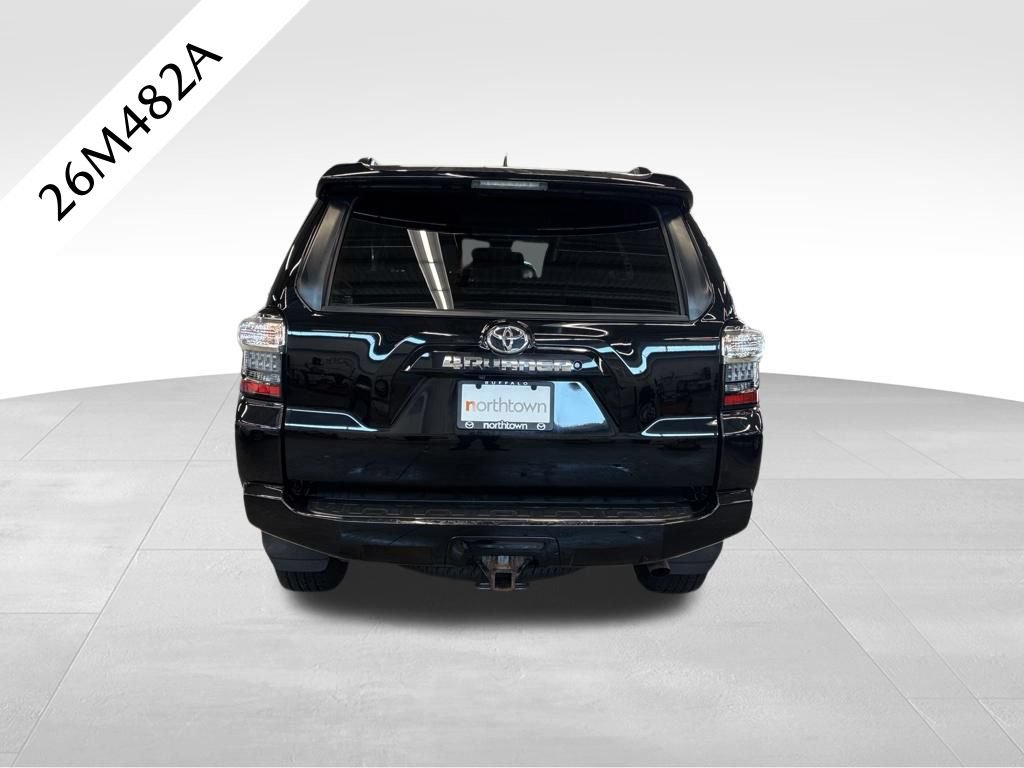 Used 2021 Toyota 4Runner SR5 AWD/4WD image 30