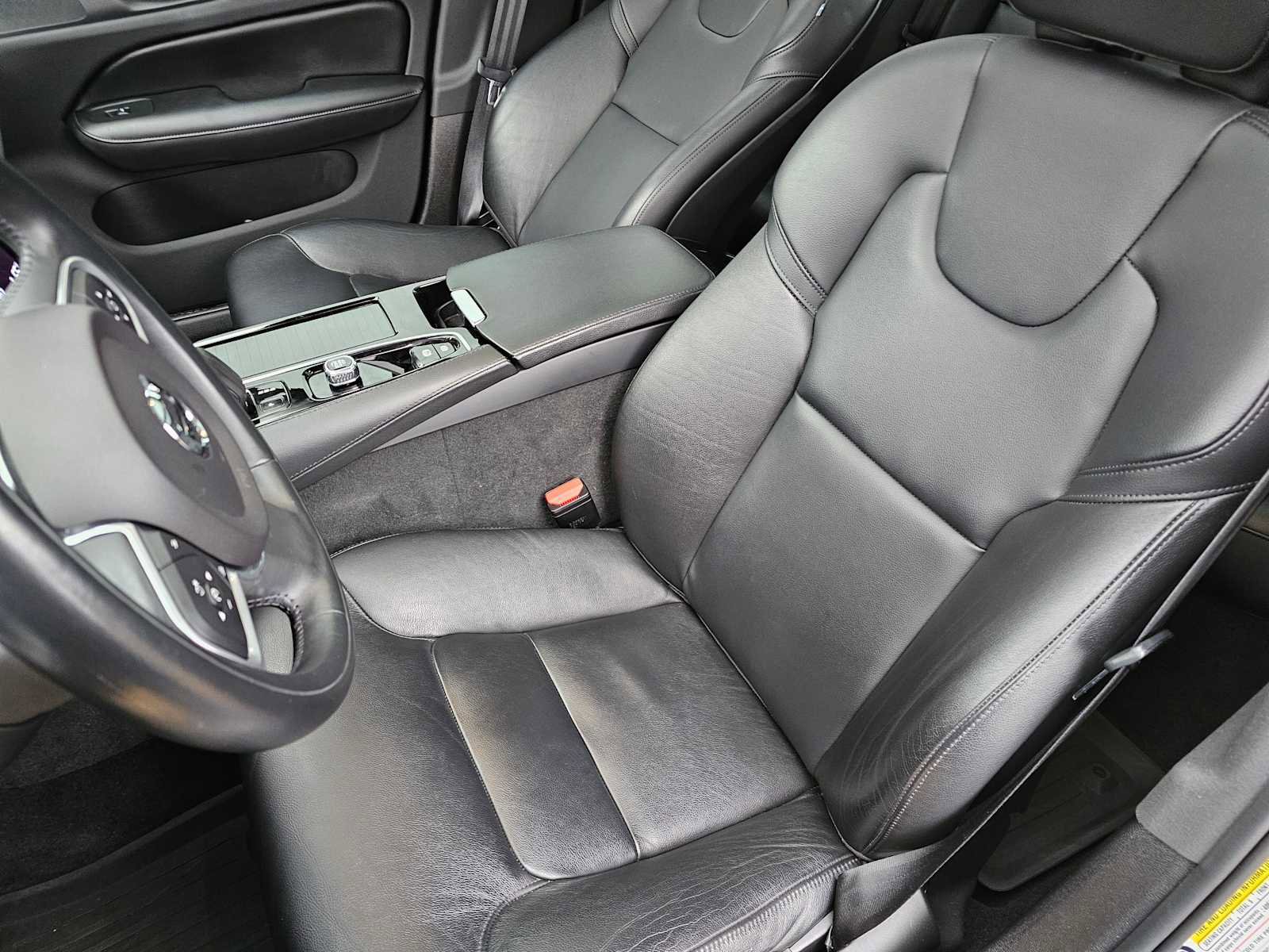 Used 2022 Volvo S60 T8 R-Design Expression w/ Advanced Package image 21