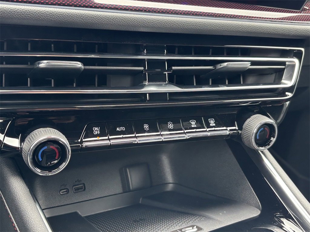 New 2026 Chevrolet Traverse RS w/ LPO, Floor Liner Package image 21