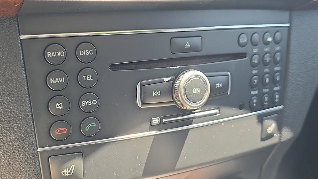 Used 2012 Mercedes-Benz GLK 350 4MATIC image 27
