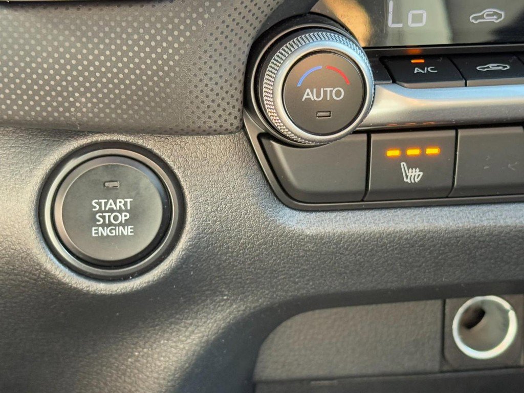 Used 2025 MAZDA CX-50 AWD 2.5 S w/ Premium Package image 19