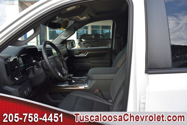 Used 2025 Chevrolet Silverado 1500 RST AWD/4WD image 19