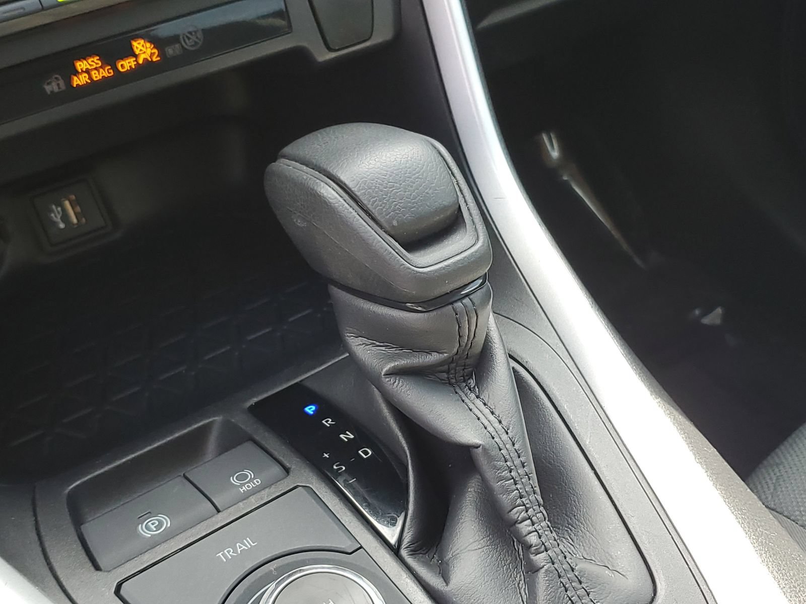 Certified 2024 Toyota RAV4 XLE AWD/4WD image 31