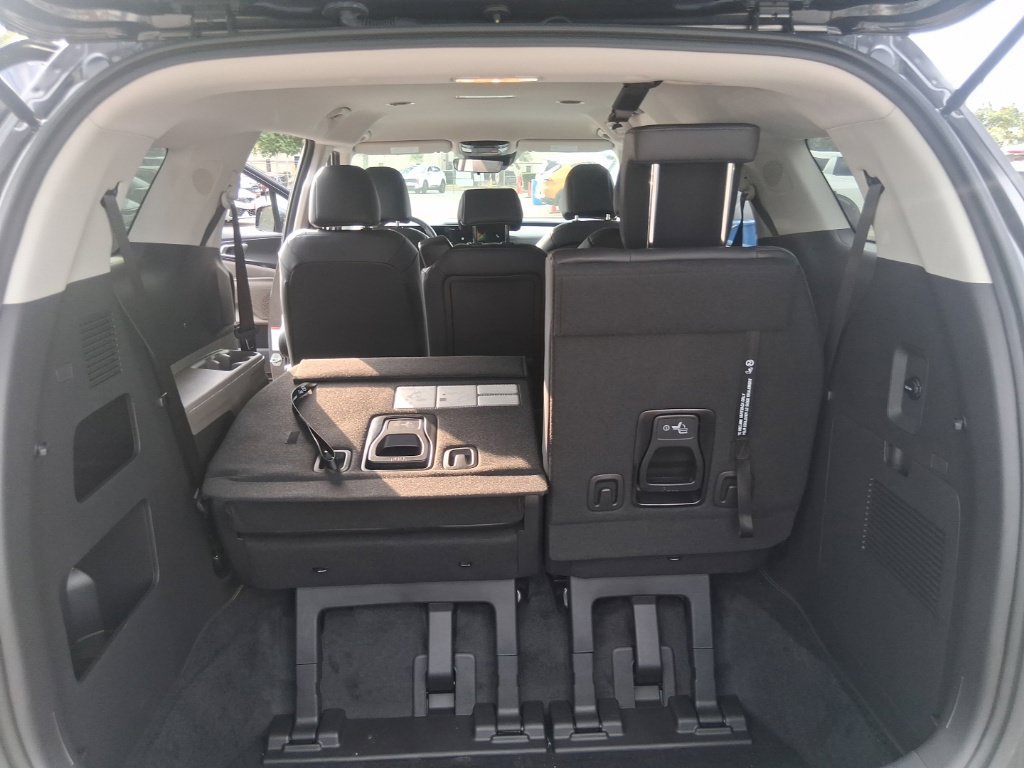 Certified 2026 Kia Carnival FWD image 20