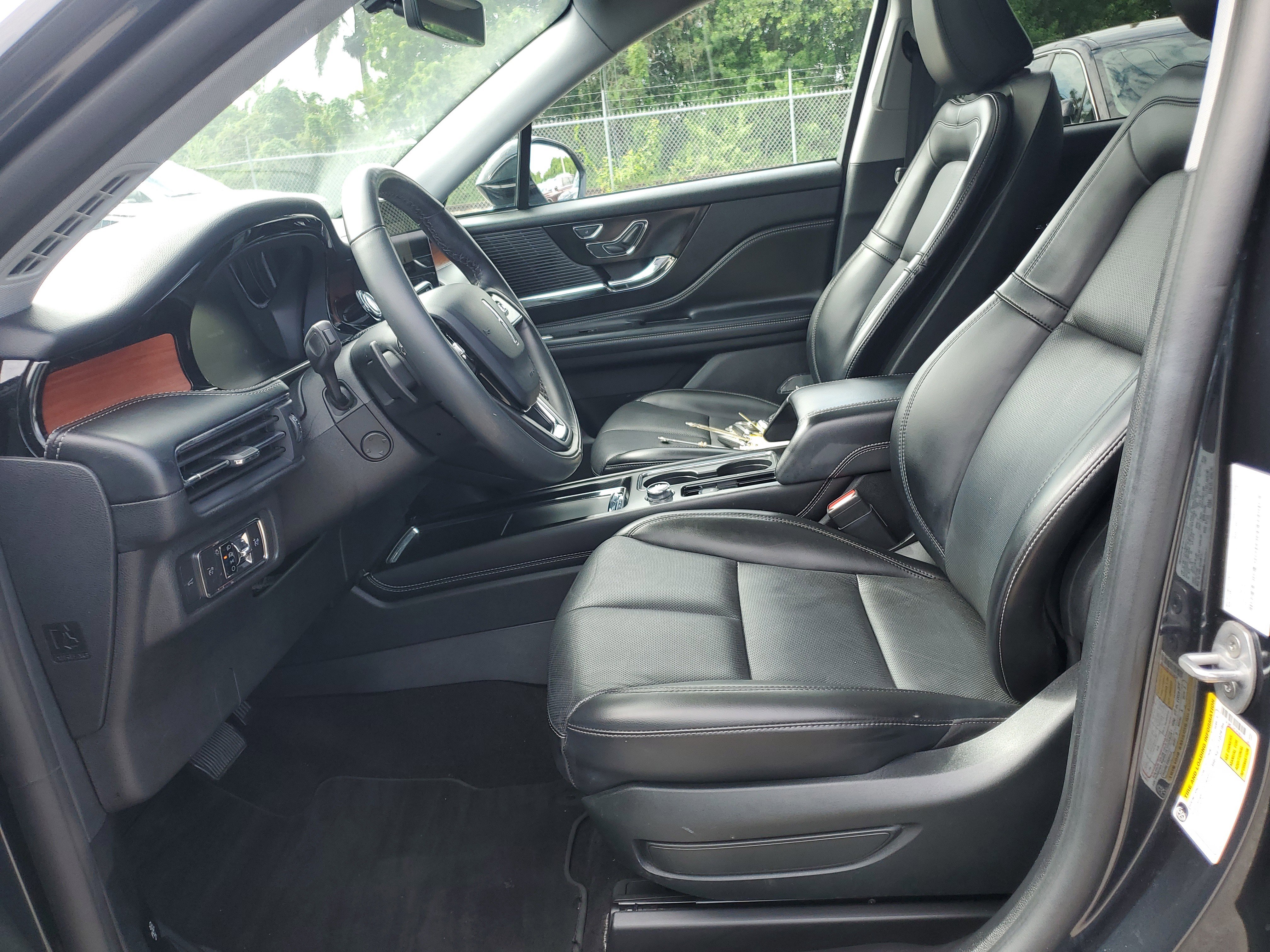 Certified 2022 Lincoln Corsair Reserve image 13