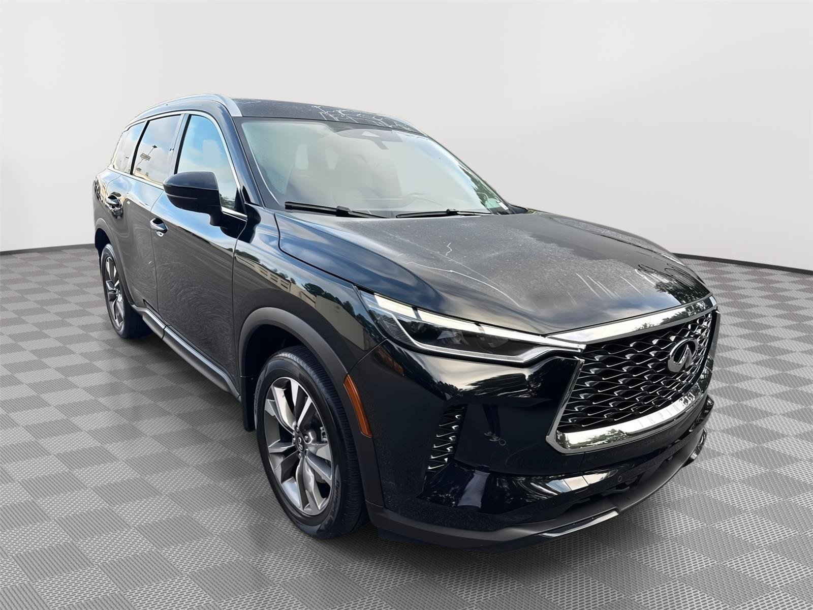 Used 2025 INFINITI QX60 Luxe FWD image 4