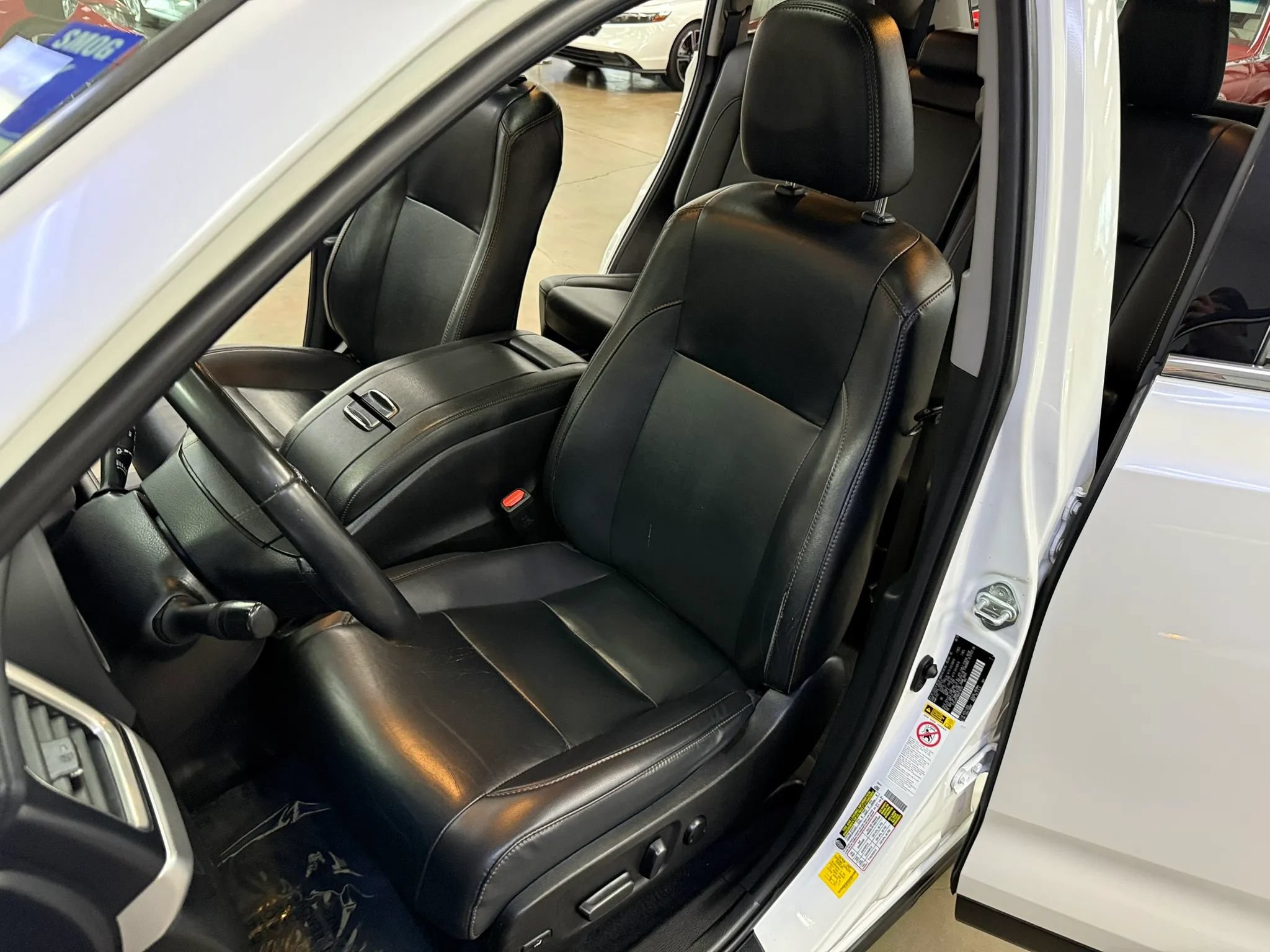 Used 2019 Toyota Highlander XLE AWD/4WD image 13
