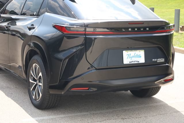 Used 2023 Lexus RZ 450e Premium w/ Technology Package AWD/4WD image 7