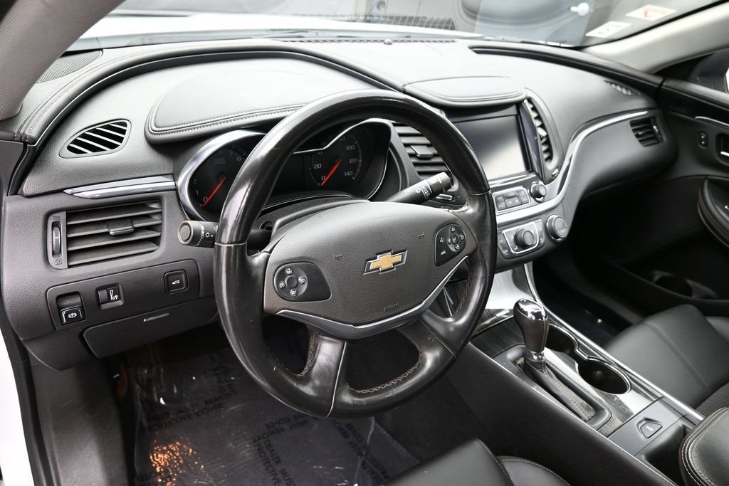 Used 2020 Chevrolet Impala LT FWD image 13