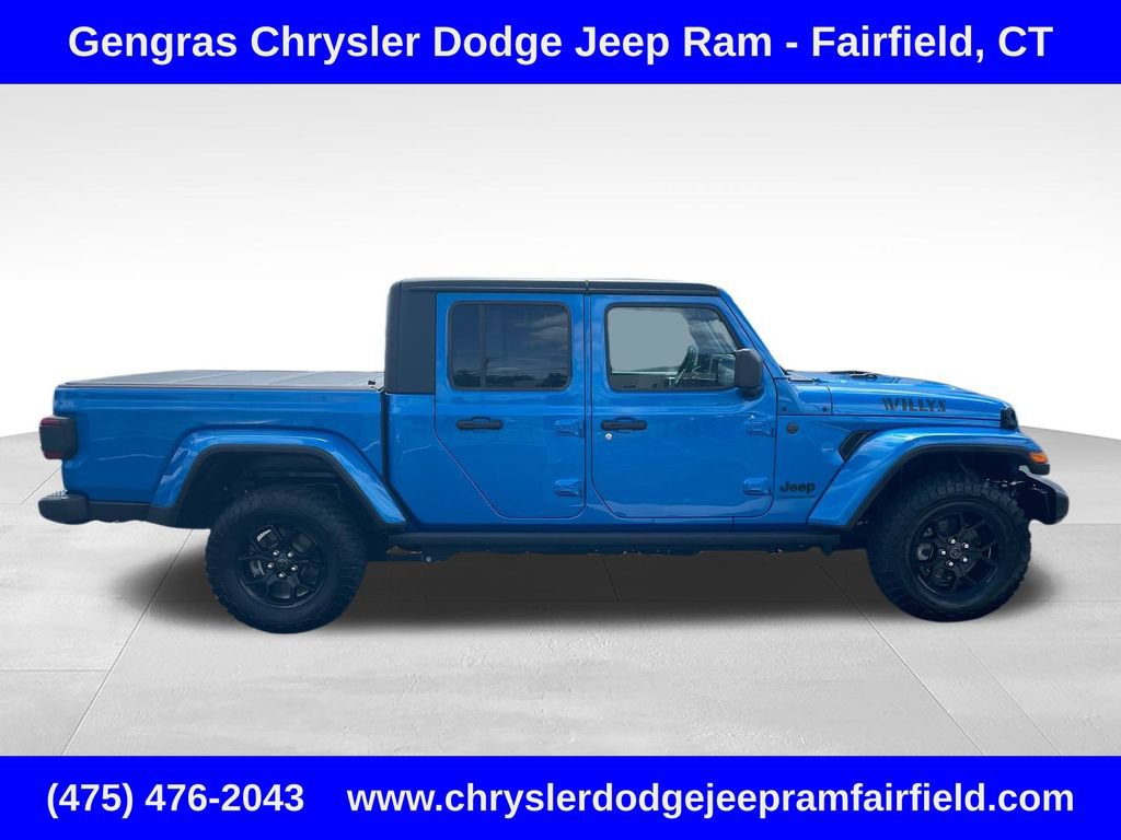 Certified 2025 Jeep Gladiator Sport AWD/4WD image 8