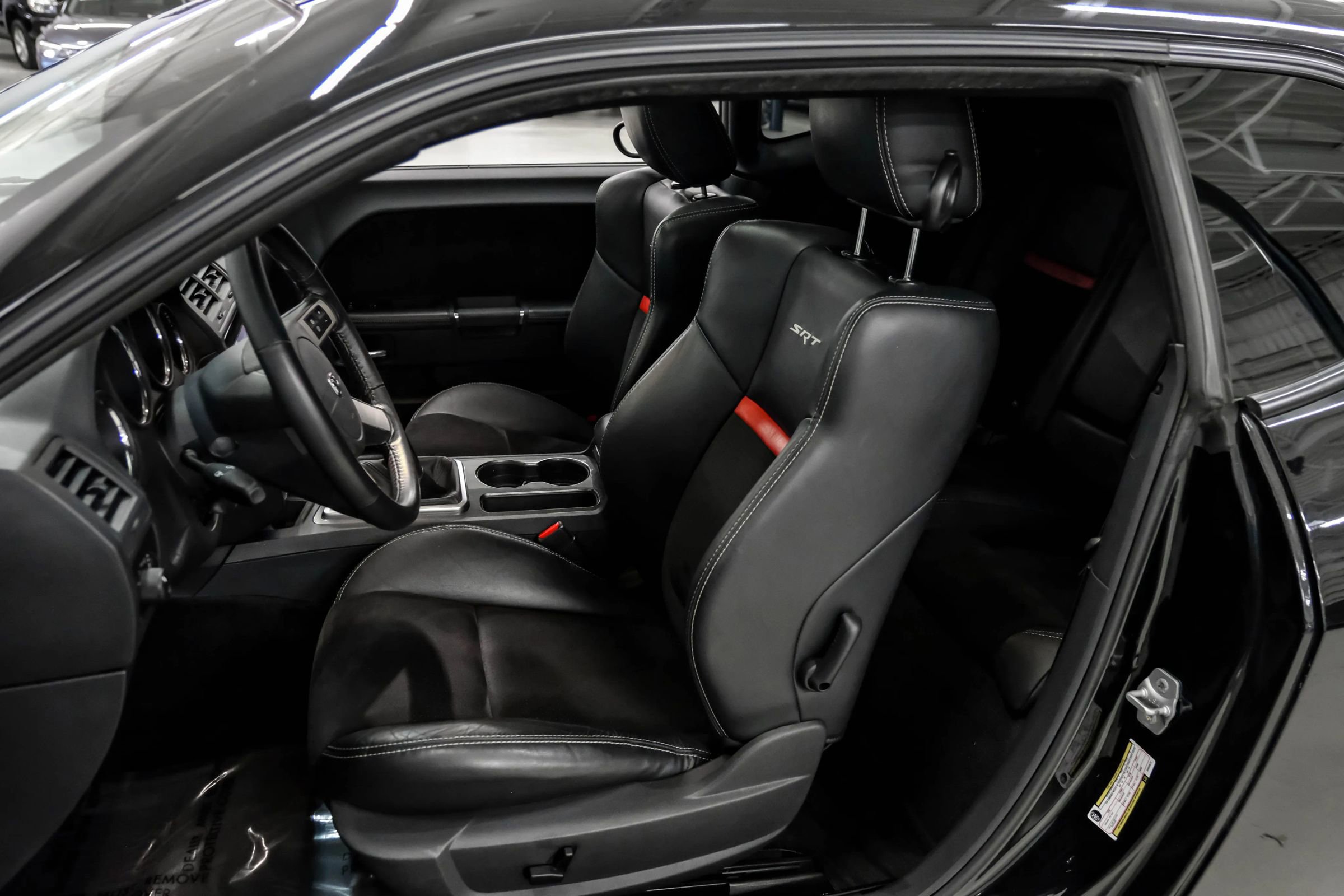 Used 2009 Dodge Challenger SRT8 w/ SRT Option Group II RWD image 24