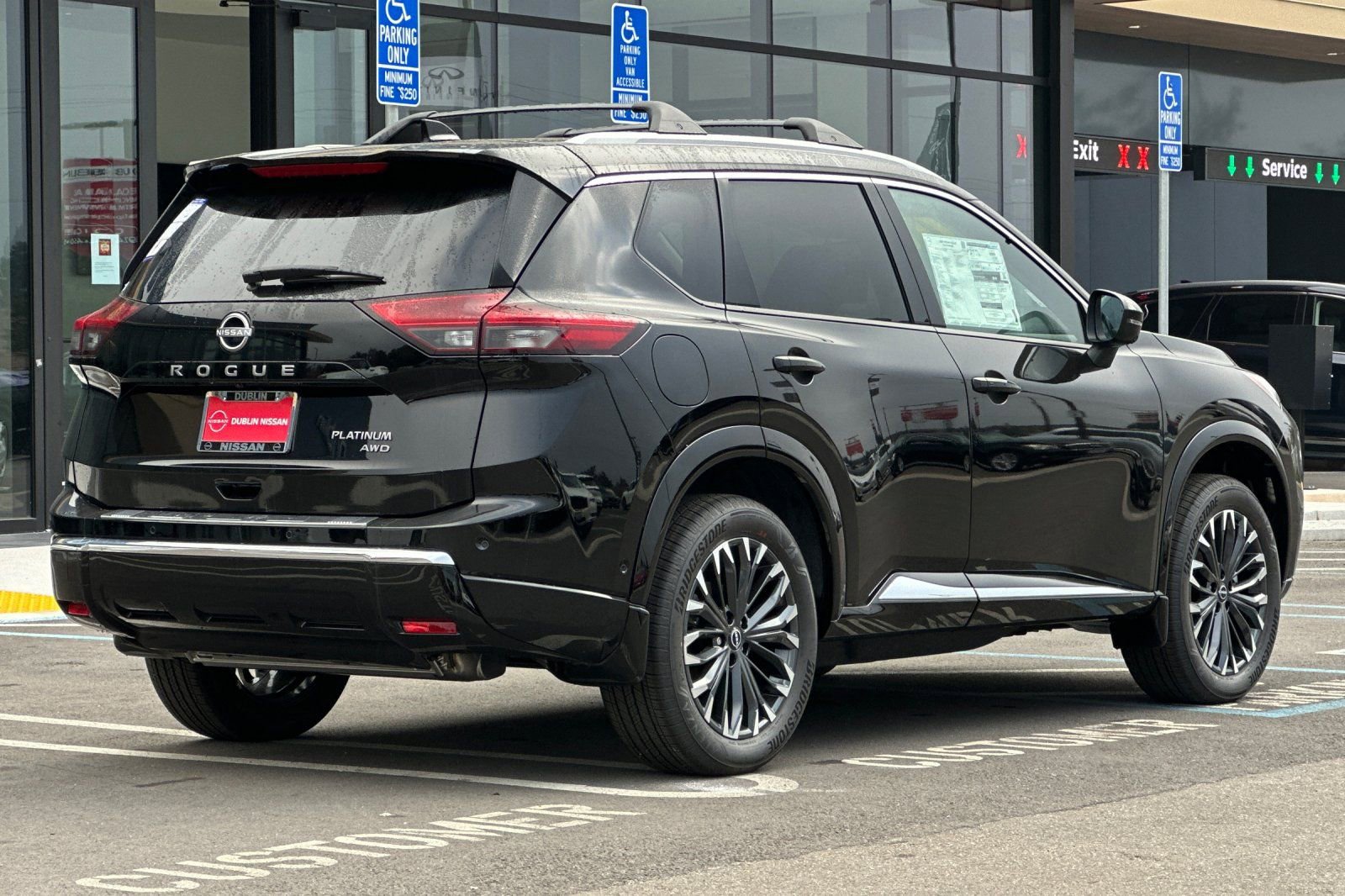 New 2026 Nissan Rogue Platinum w/ Platinum Premium Package image 4