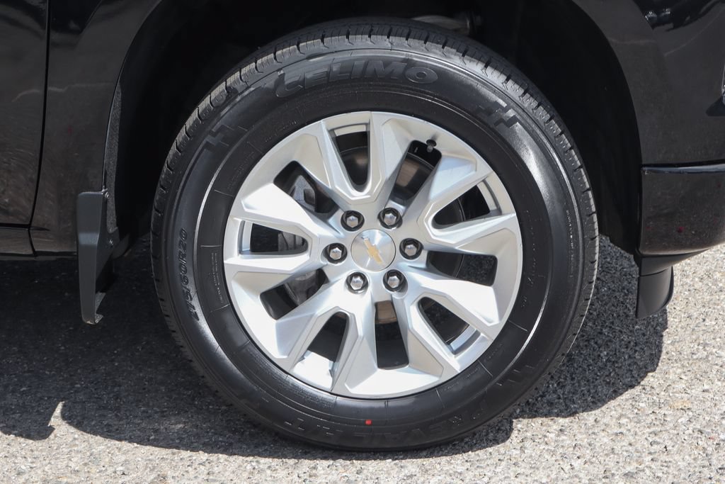 Used 2023 Chevrolet Silverado 1500 Custom AWD/4WD image 48