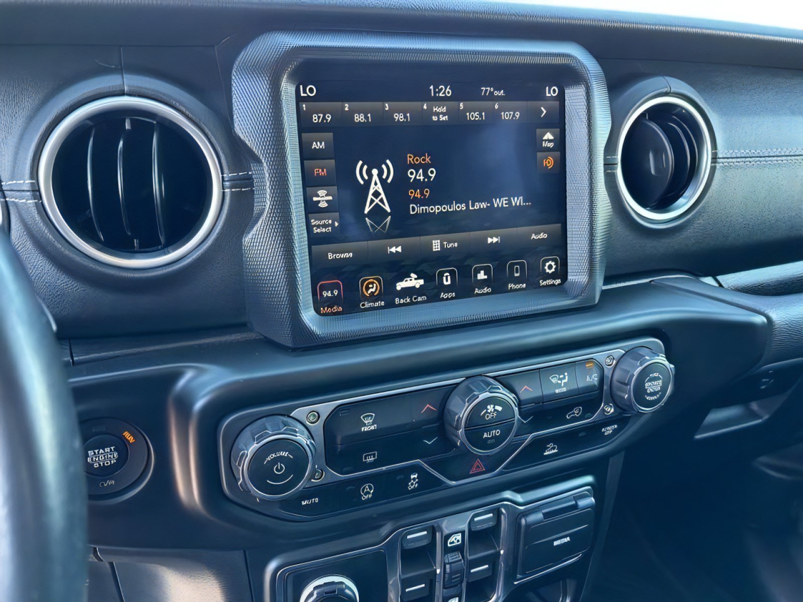 Used 2021 Jeep Gladiator Overland w/ Popular Equipment Package AWD/4WD image 14