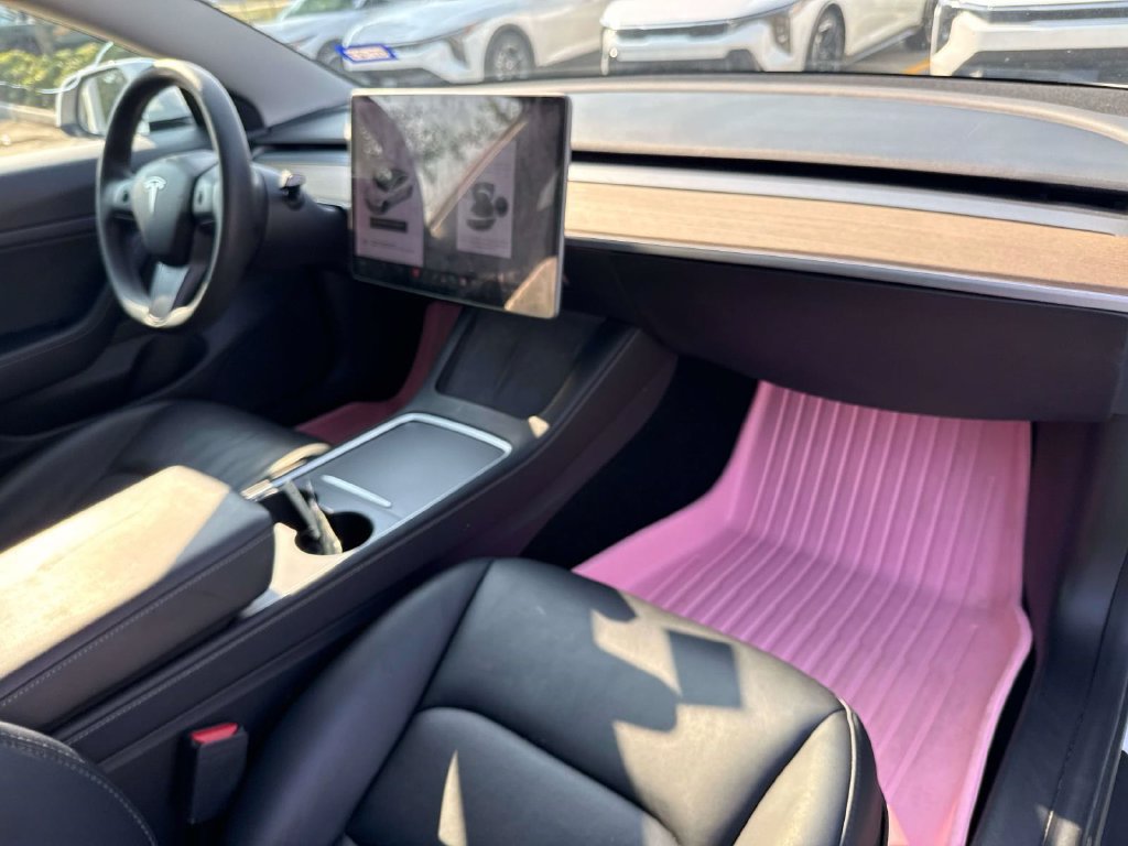 Used 2021 Tesla Model 3 Standard Range Plus RWD image 15