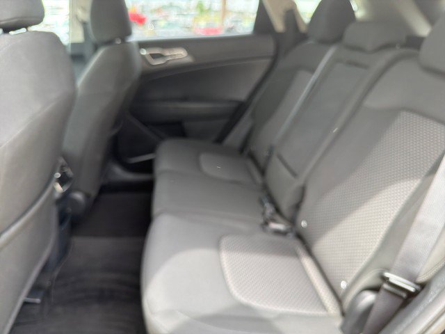 Used 2024 Kia Sportage LX image 29