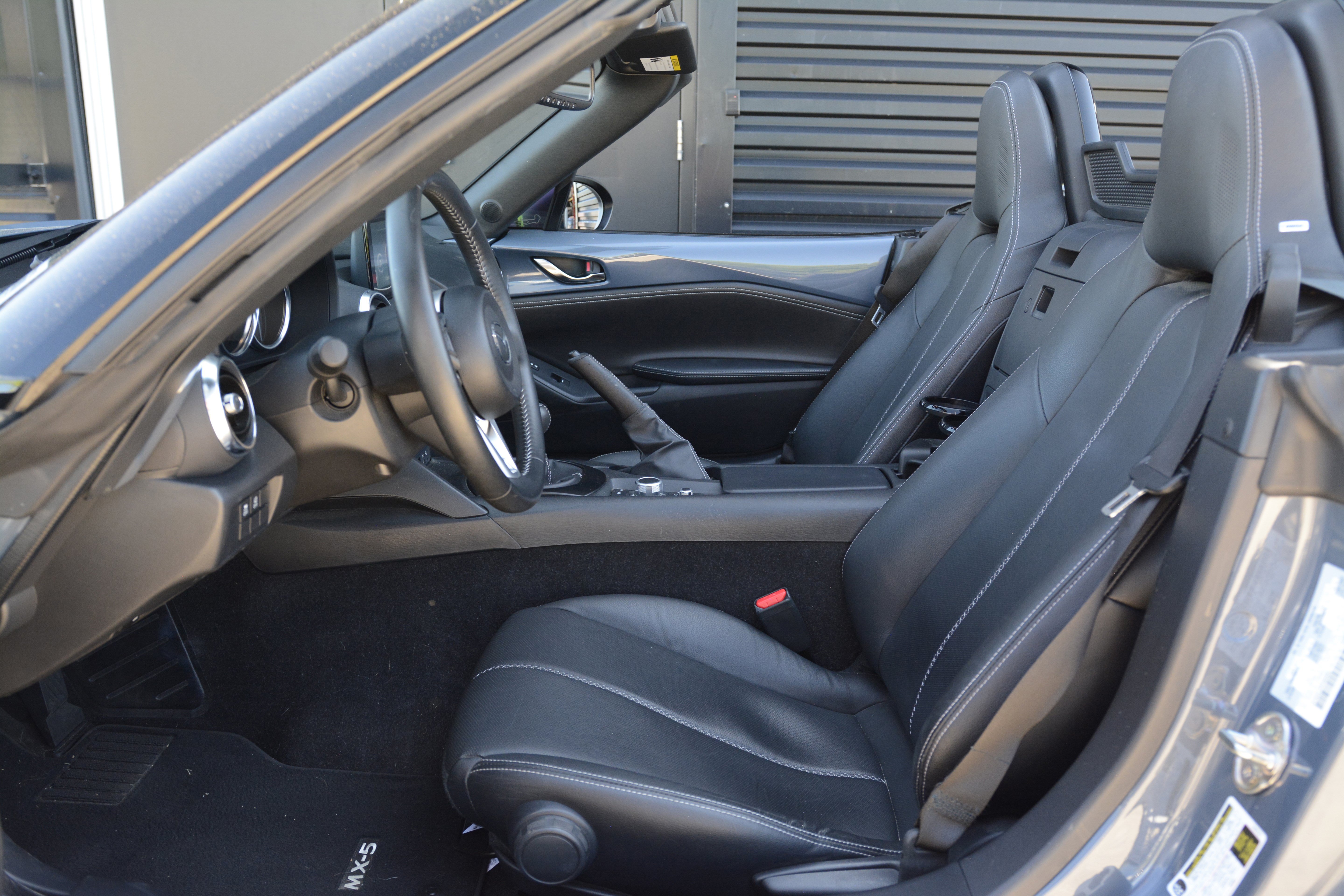 Certified 2021 MAZDA MX-5 Miata Grand Touring RWD image 16